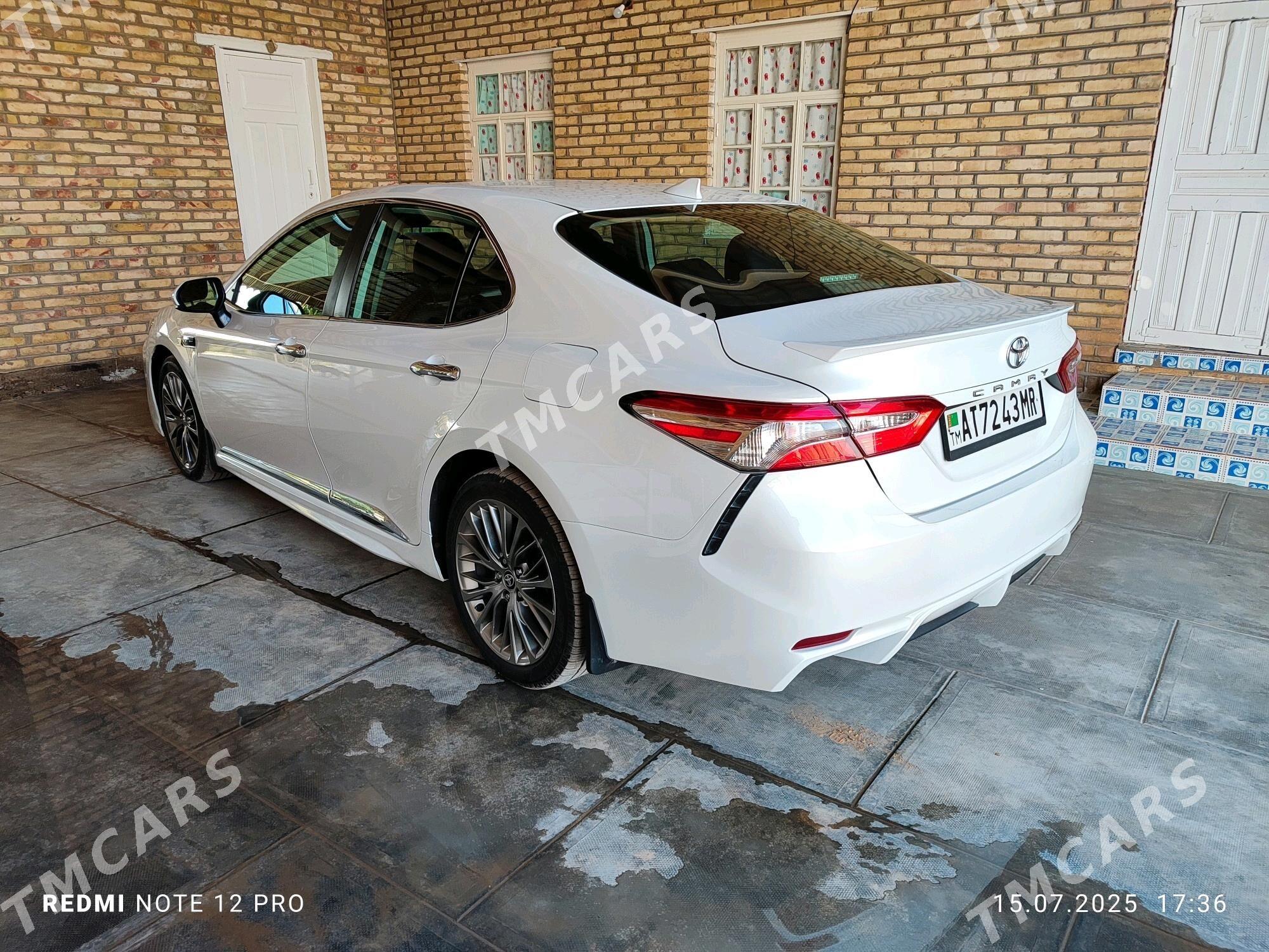 Toyota Camry 2020 - 320 000 TMT - Baýramaly - img 3