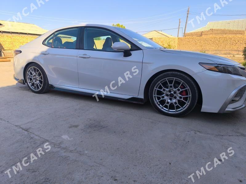 Toyota Camry 2021 - 400 000 TMT - Baýramaly - img 3
