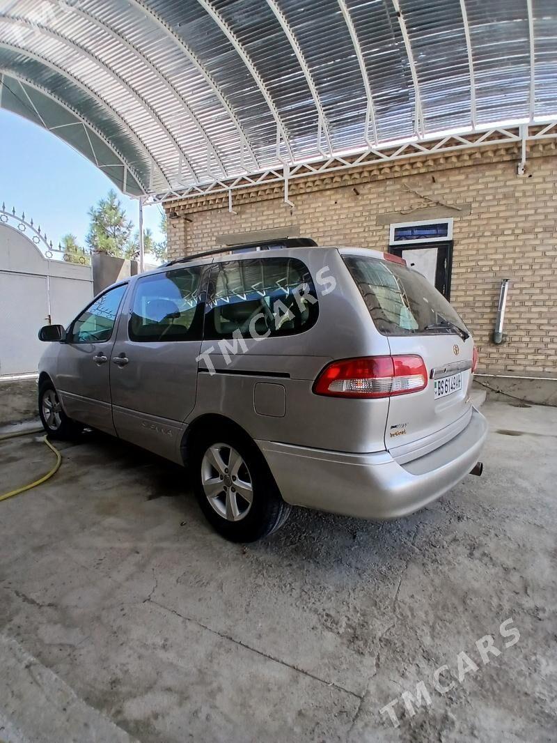 Toyota Sienna 2002 - 180 000 TMT - Бахарден - img 3