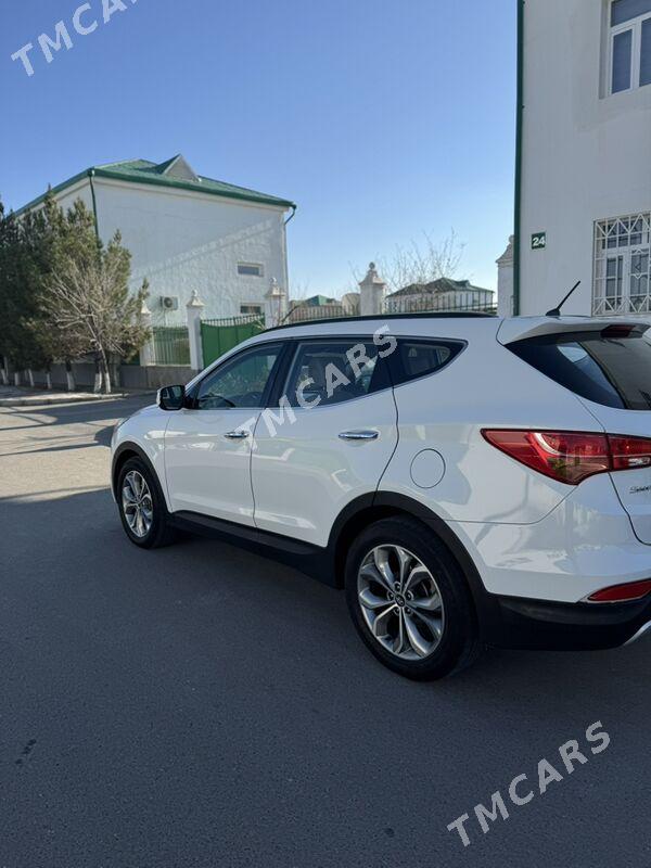 Hyundai Santa Fe 2013 - 320 000 TMT - Тязе заман - img 5