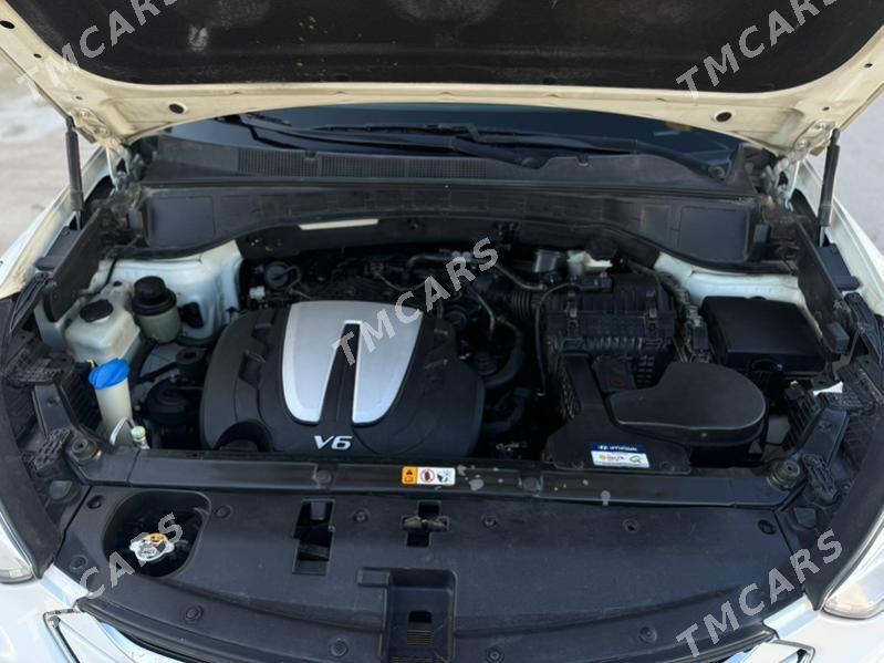 Hyundai Santa Fe 2013 - 320 000 TMT - Тязе заман - img 4