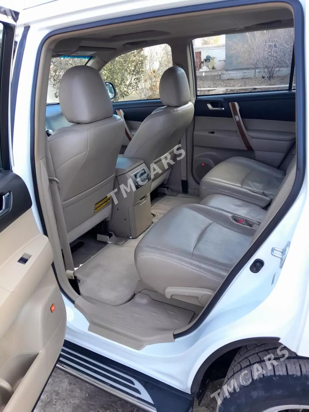 Toyota Highlander 2009 - 325 000 TMT - етр. Туркменбаши - img 2