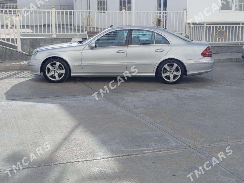 Mercedes-Benz E320 2003 - 140 000 TMT - Büzmeýin - img 4