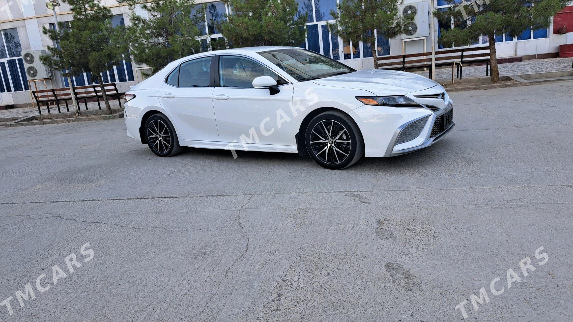 Toyota Camry 2022 - 330 000 TMT - Мары - img 2