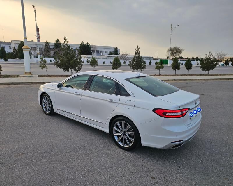 Ford Taurus 2021 - 440 000 TMT - Aşgabat - img 2