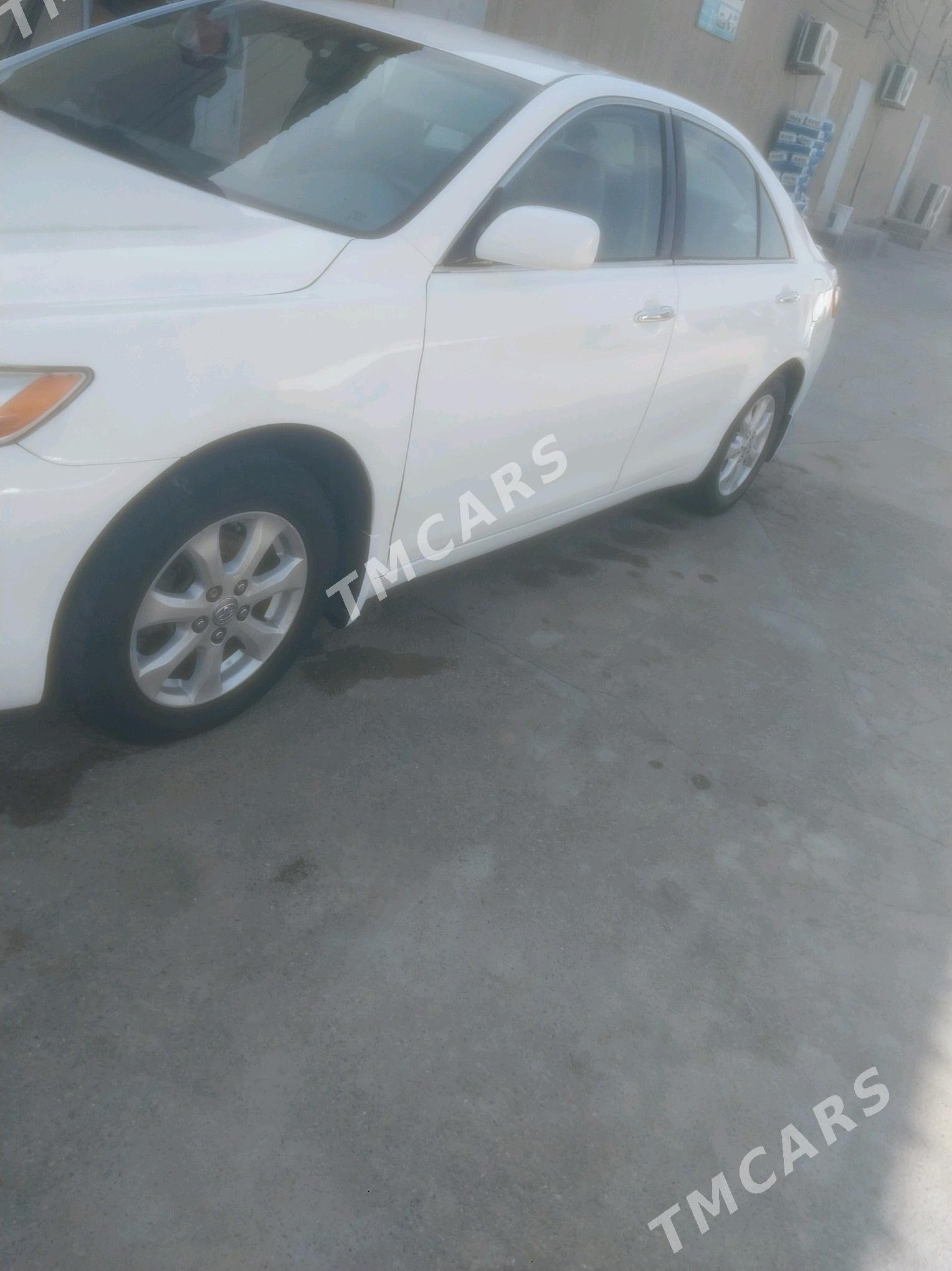 Toyota Camry 2008 - 125 000 TMT - Ak bugdaý etraby - img 5