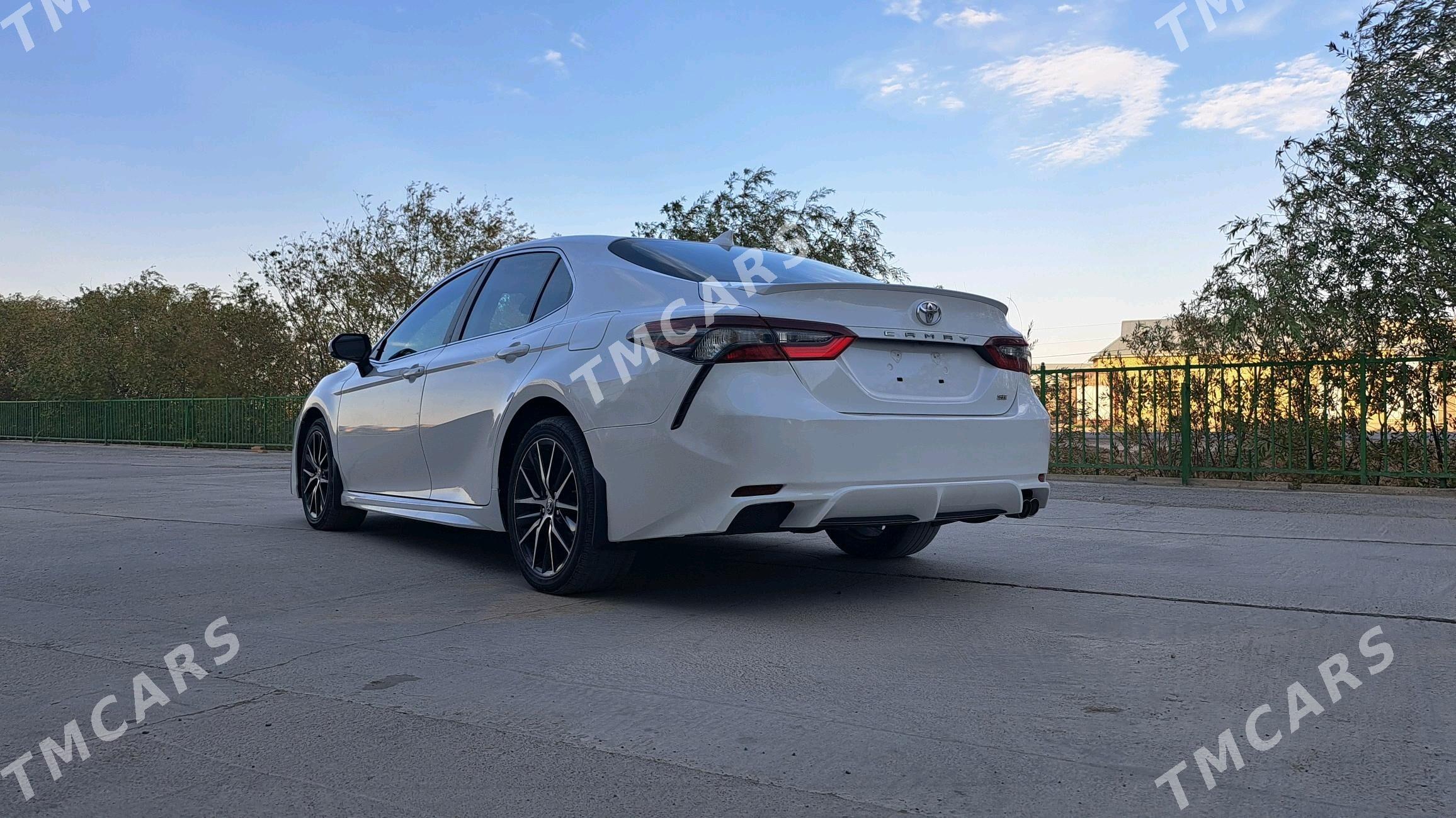 Toyota Camry 2022 - 330 000 TMT - Мары - img 3