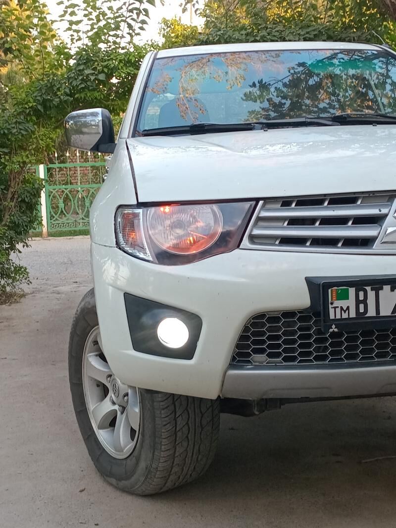 Mitsubishi L200 2010 - 135 000 TMT - Дашогуз - img 5