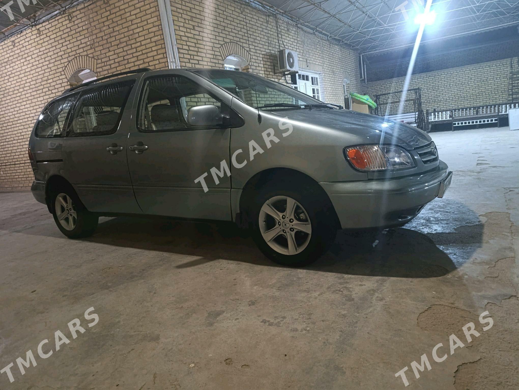 Toyota Sienna 1998 - 125 000 TMT - Murgap - img 2