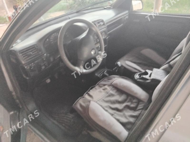Opel Vectra 1992 - 34 000 TMT - Sakarçäge - img 2