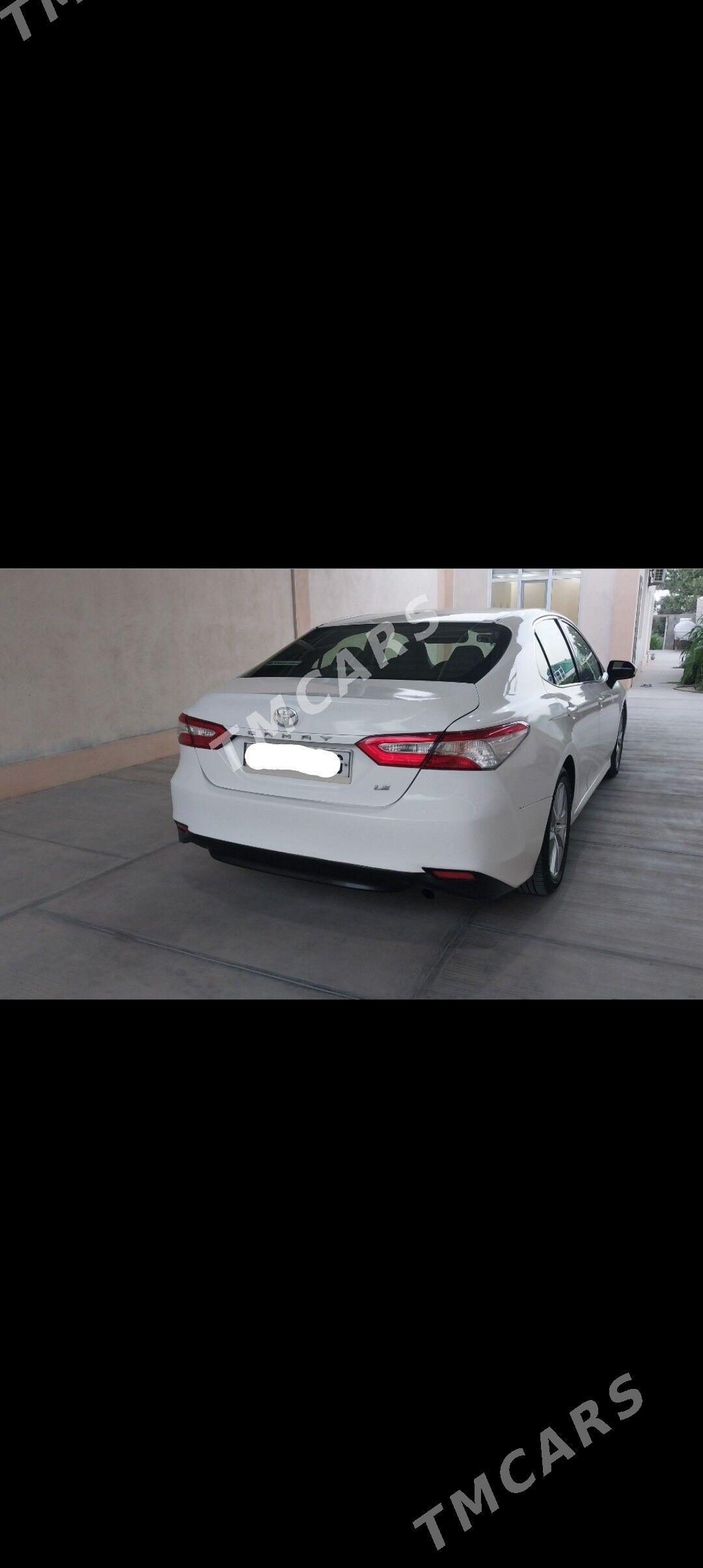 Toyota Camry 2018 - 243 000 TMT - Aşgabat - img 2