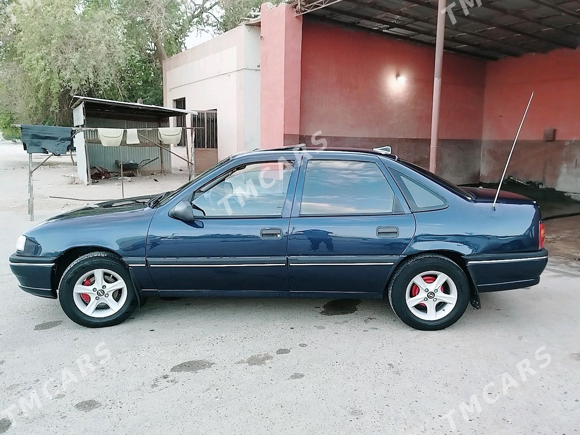 Opel Vectra 1992 - 40 000 TMT - Mary - img 3