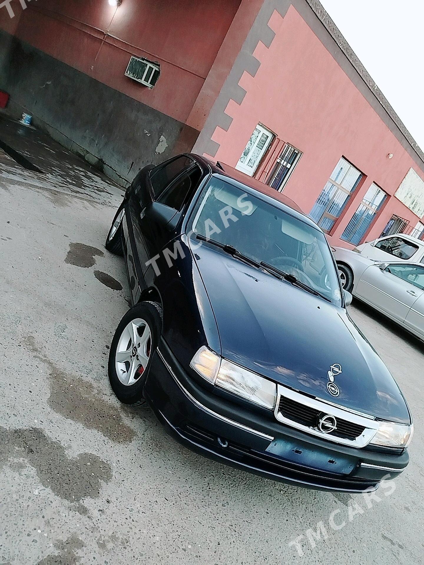 Opel Vectra 1992 - 40 000 TMT - Mary - img 5