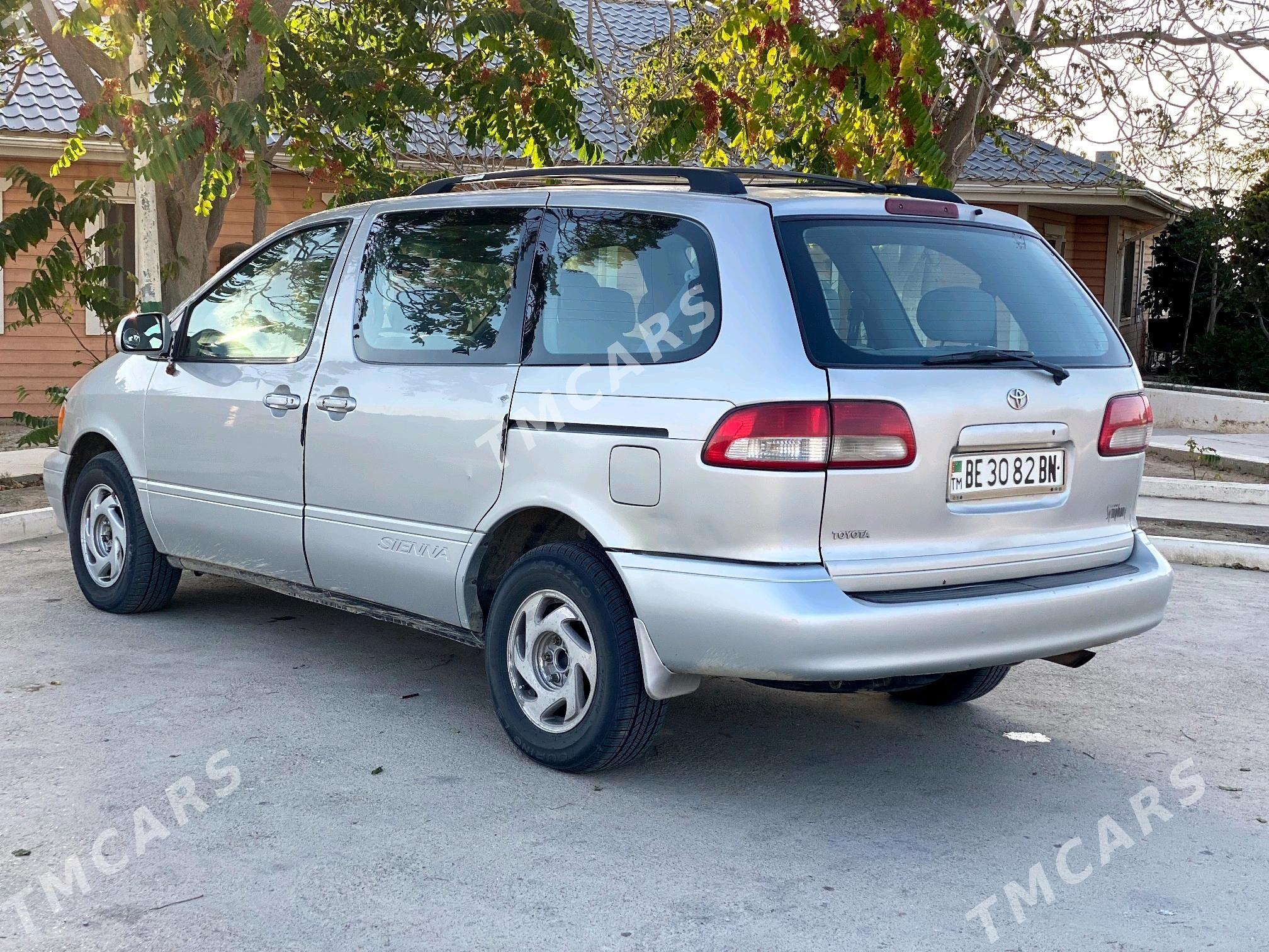 Toyota Sienna 2002 - 127 000 TMT - Esenguly - img 2