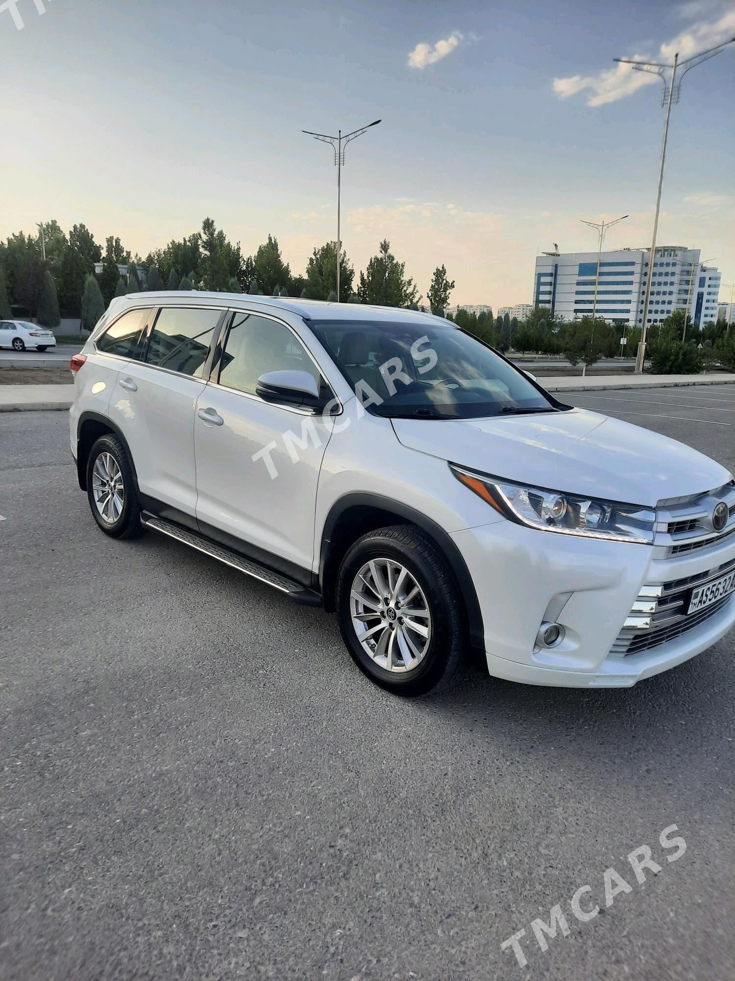 Toyota Highlander 2019 - 515 000 TMT - Ашхабад - img 2