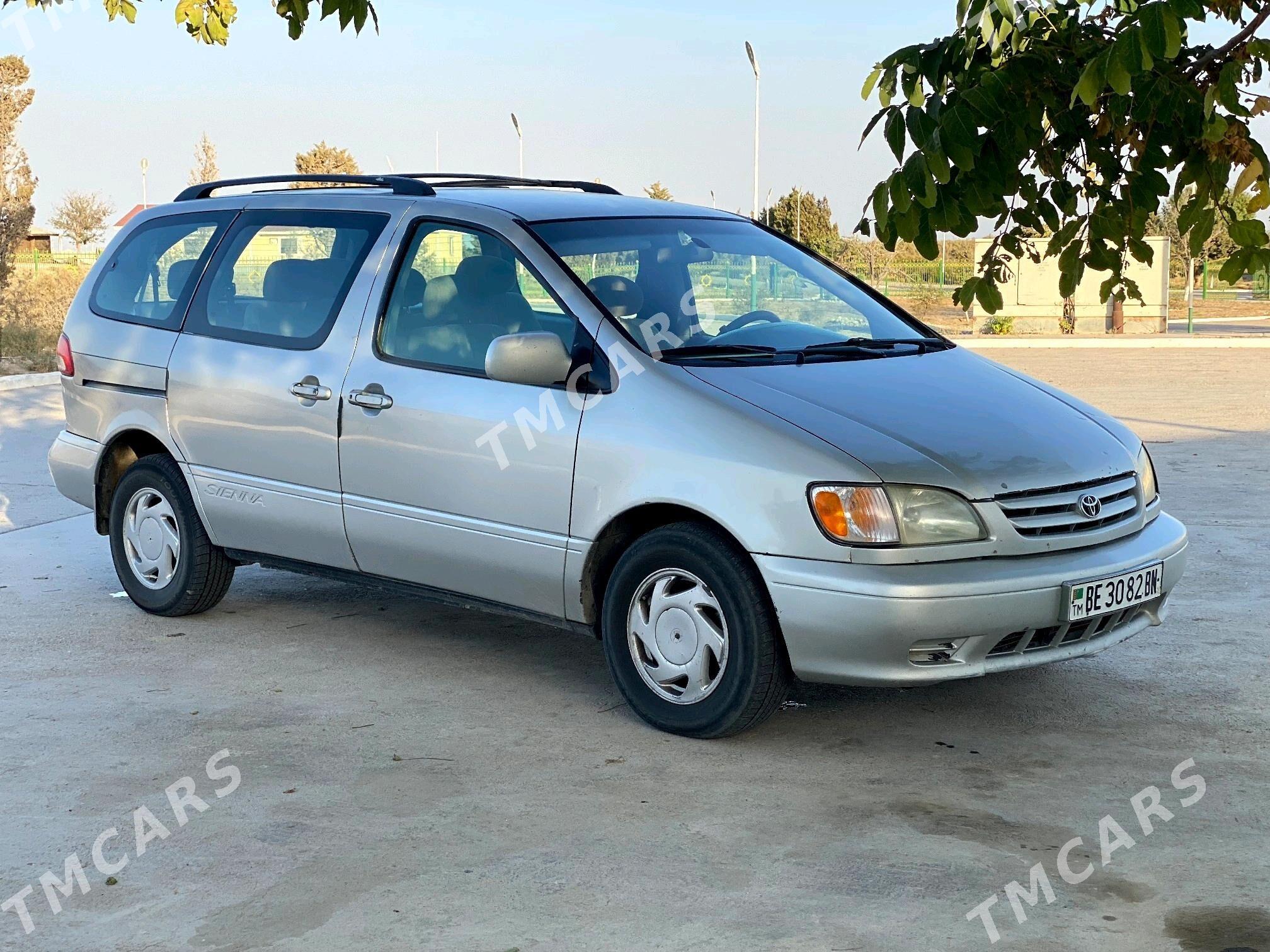 Toyota Sienna 2002 - 127 000 TMT - Esenguly - img 3