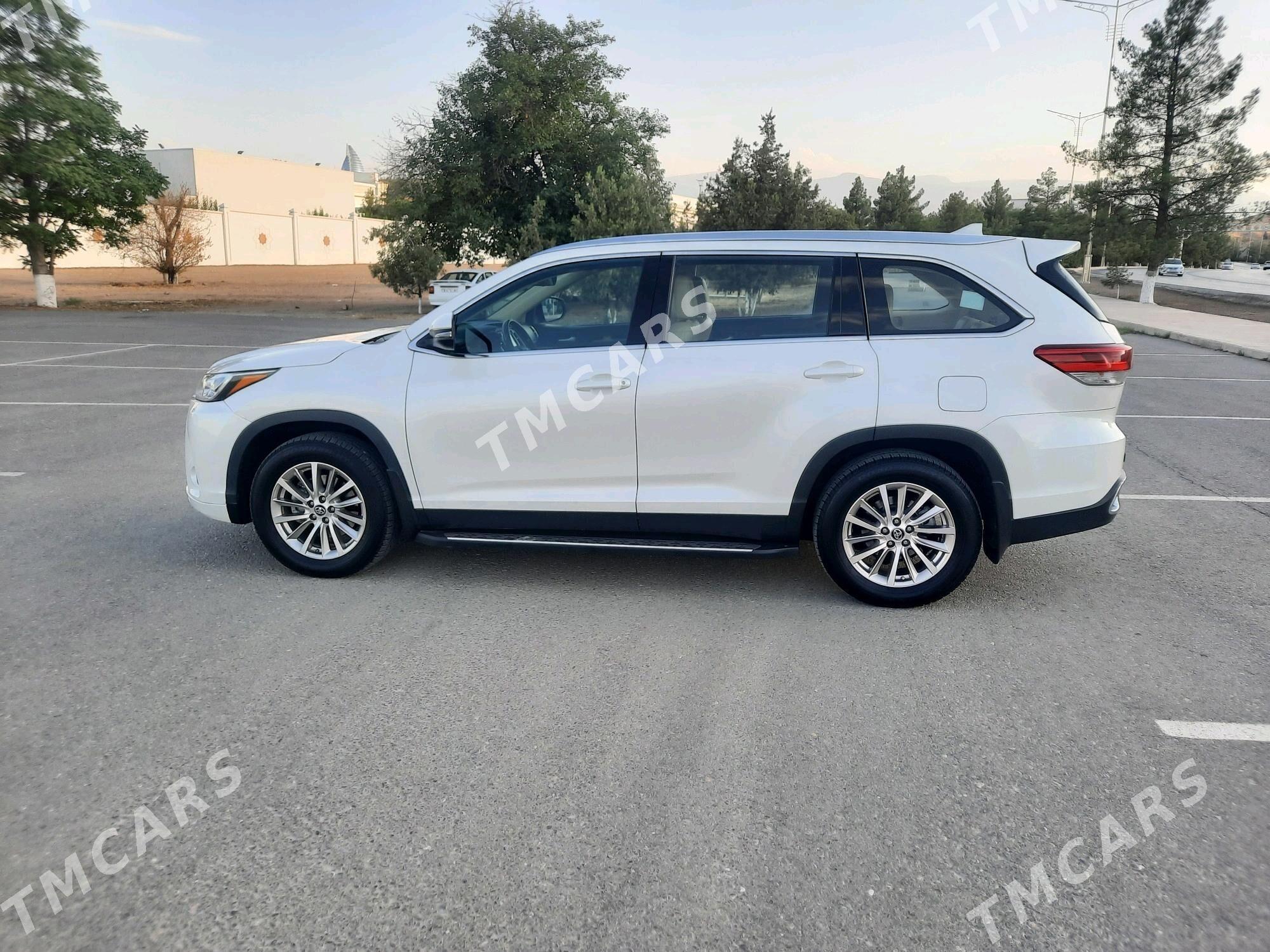 Toyota Highlander 2019 - 515 000 TMT - Ашхабад - img 5