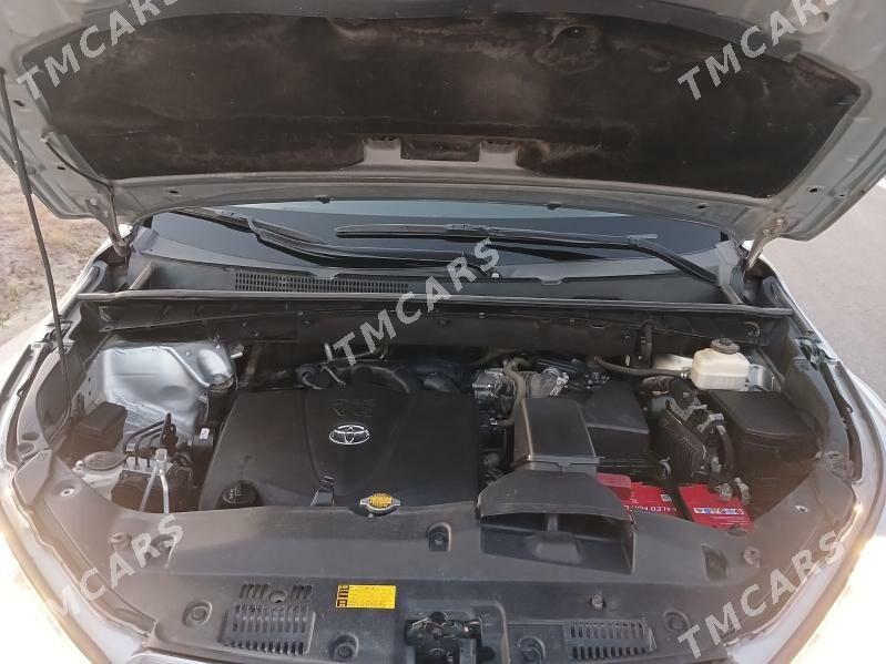 Toyota Highlander 2017 - 450 000 TMT - Туркменабат - img 8