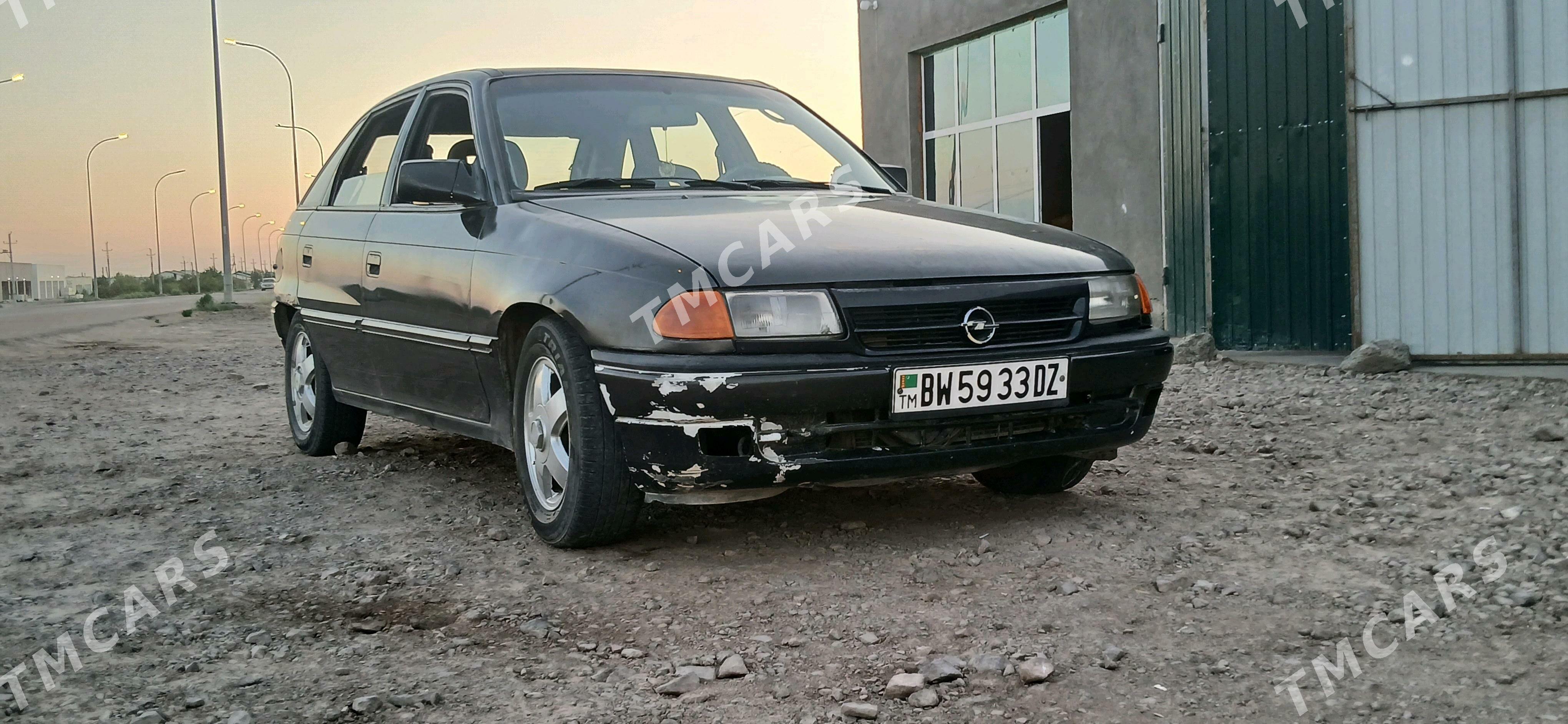 Opel Astra 1993 - 30 000 TMT - Болдумсаз - img 4