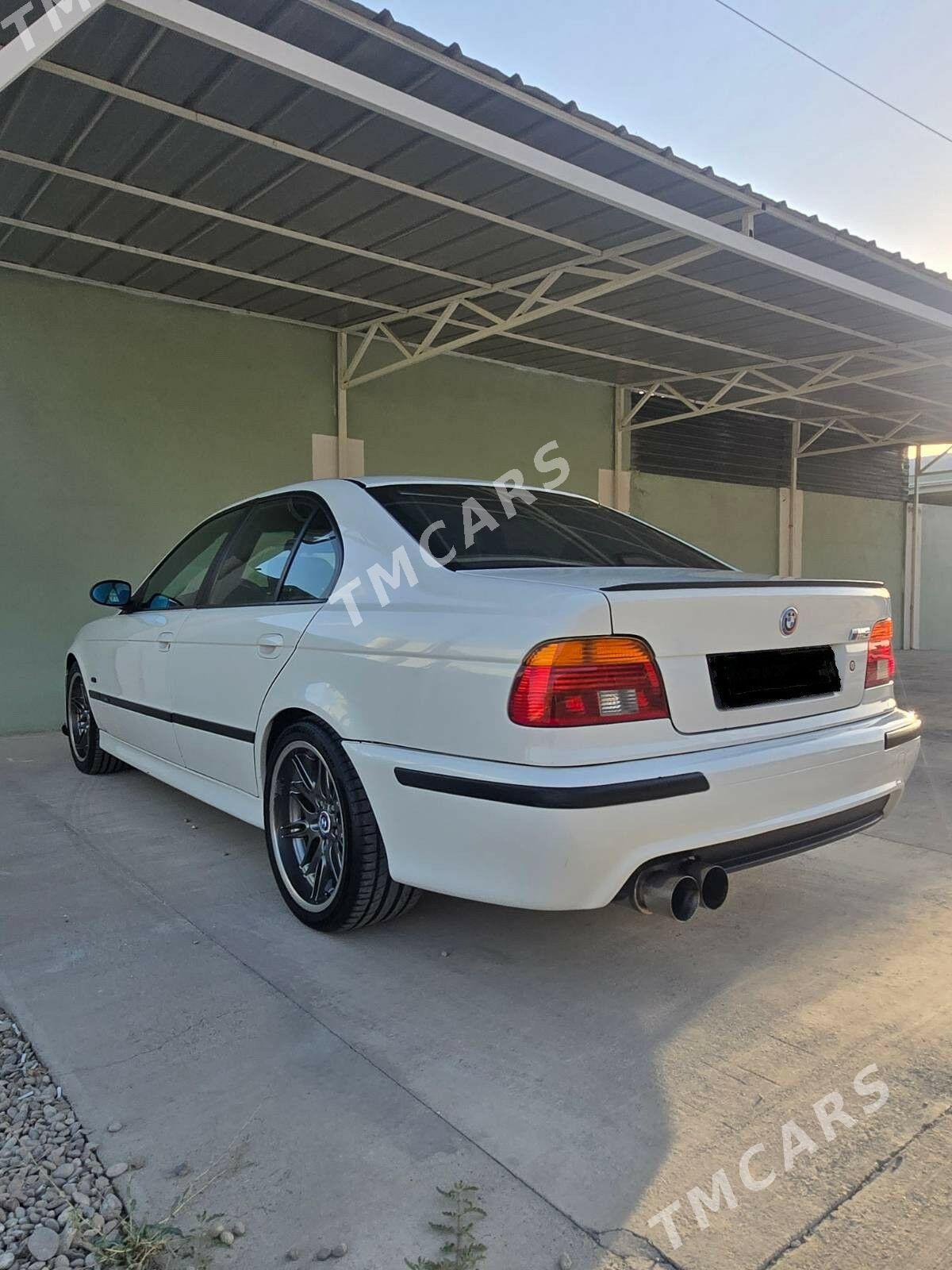 BMW E39 2001 - 130 000 TMT - Балканабат - img 2
