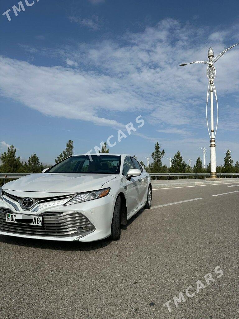 Toyota Camry 2018 - 355 000 TMT - Ашхабад - img 2