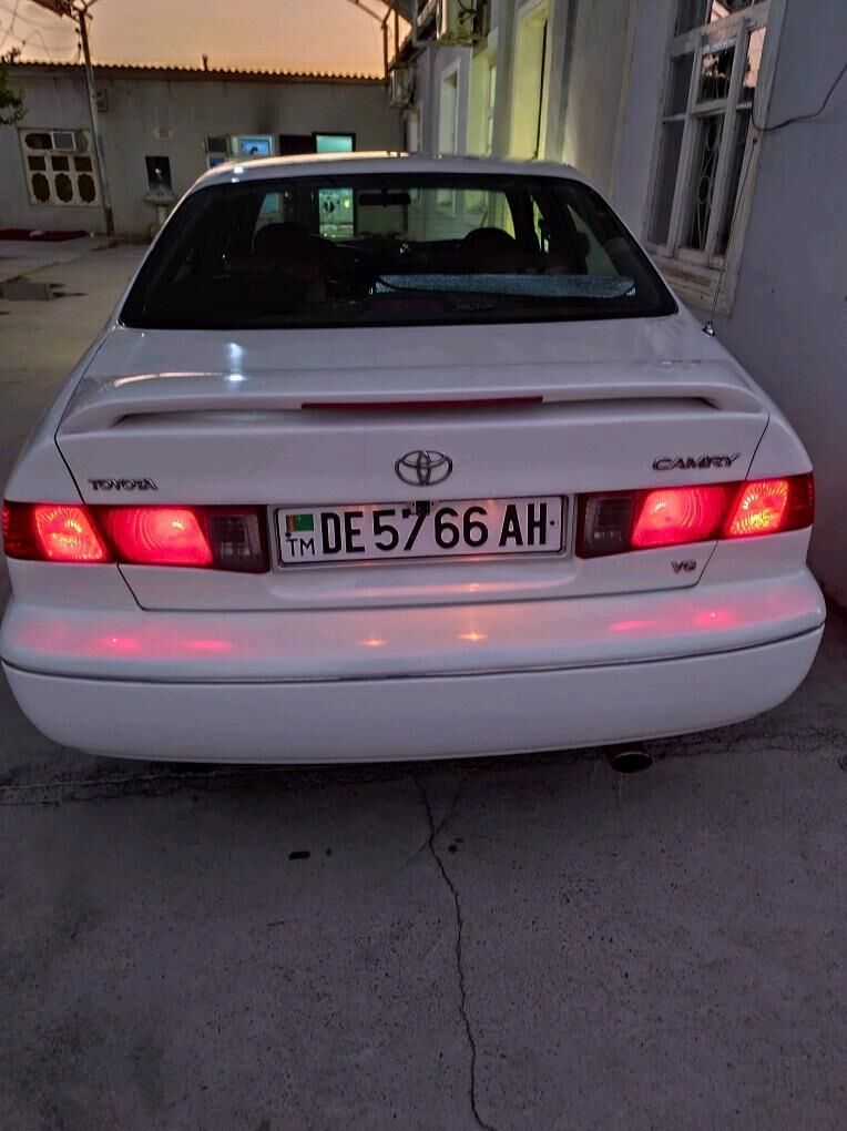 Toyota Camry 2000 - 125 000 TMT - Анев - img 9