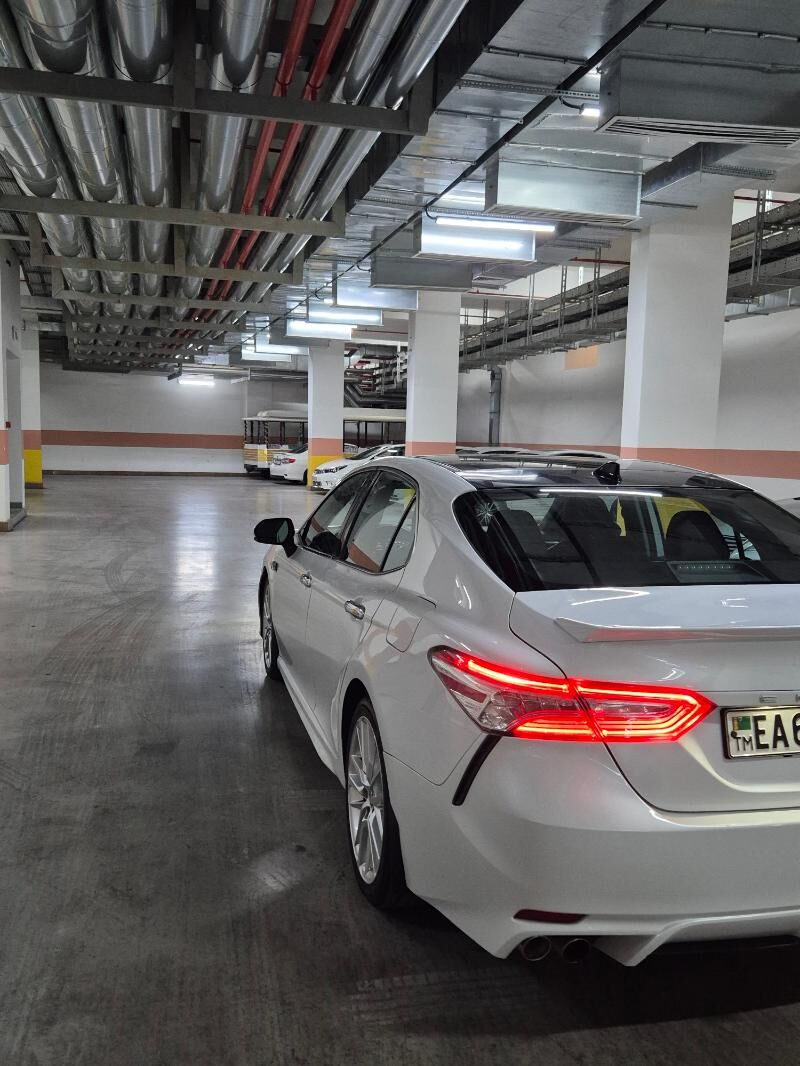 Toyota Camry 2021 - 375 000 TMT - Aşgabat - img 4