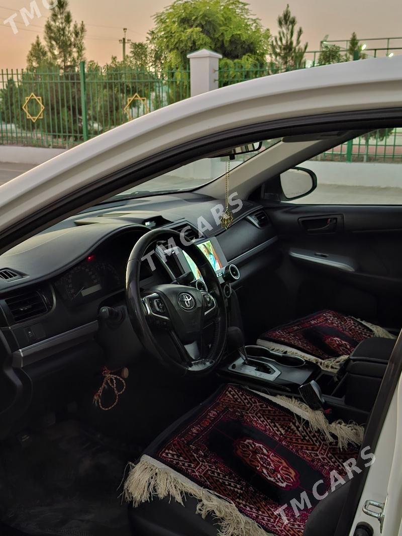 Toyota Camry 2017 - 220 000 TMT - Büzmeýin - img 4