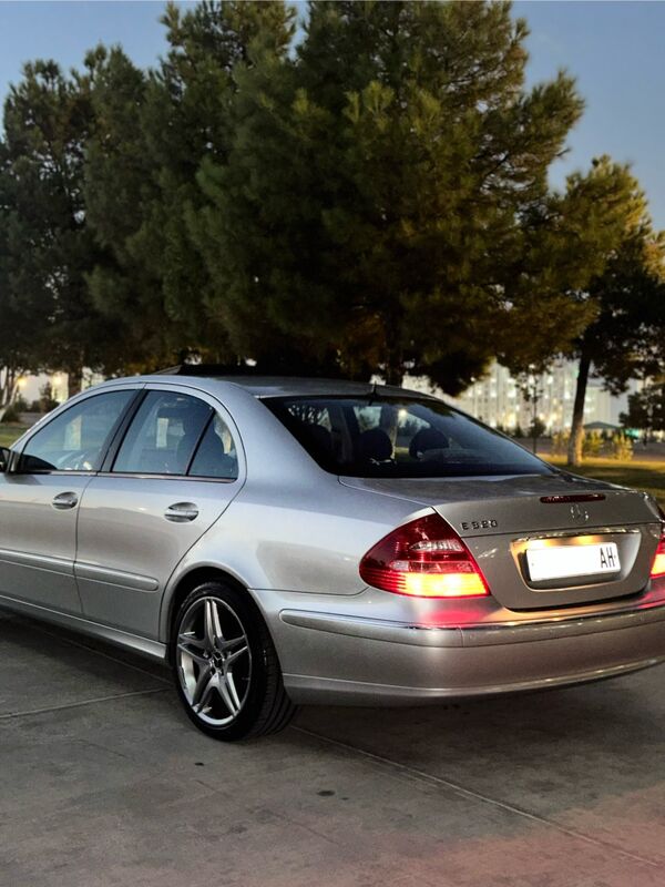 Mercedes-Benz E320 2003 - 140 000 TMT - Mary - img 5