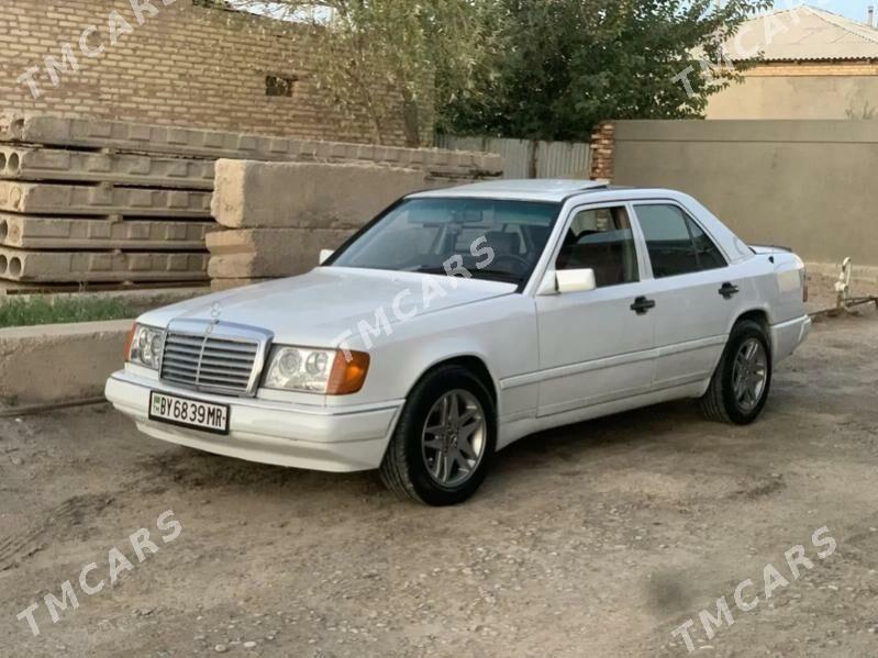 Mercedes-Benz E320 1988 - 46 000 TMT - Мары - img 2