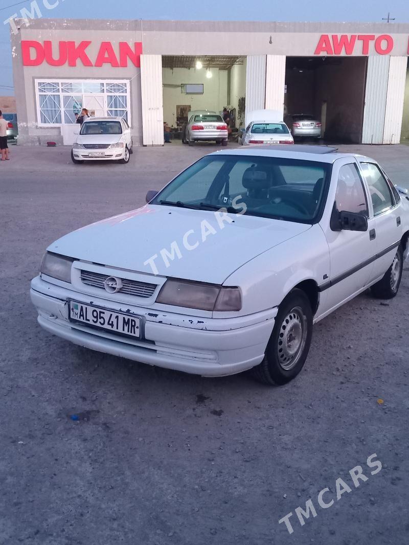 Opel Vectra 1993 - 25 000 TMT - Ёлётен - img 2