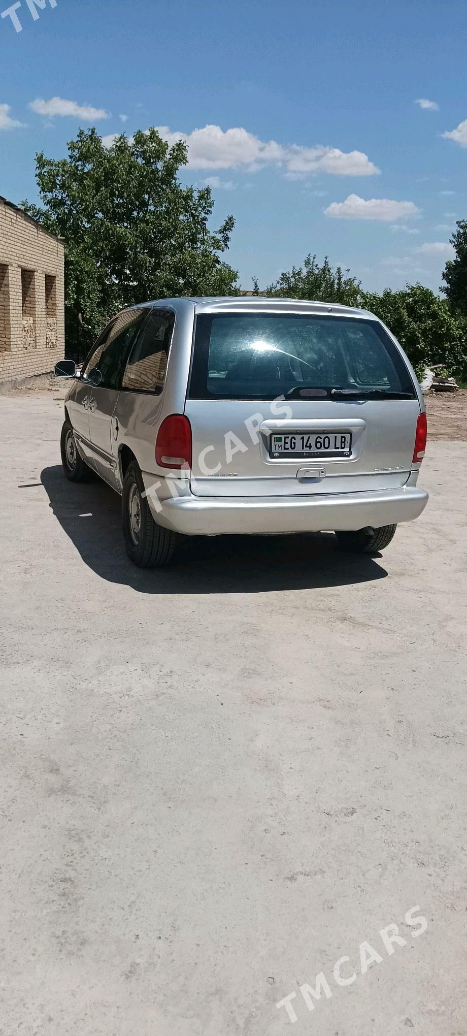 Toyota Sienna 1999 - 50 000 TMT - Саят - img 6