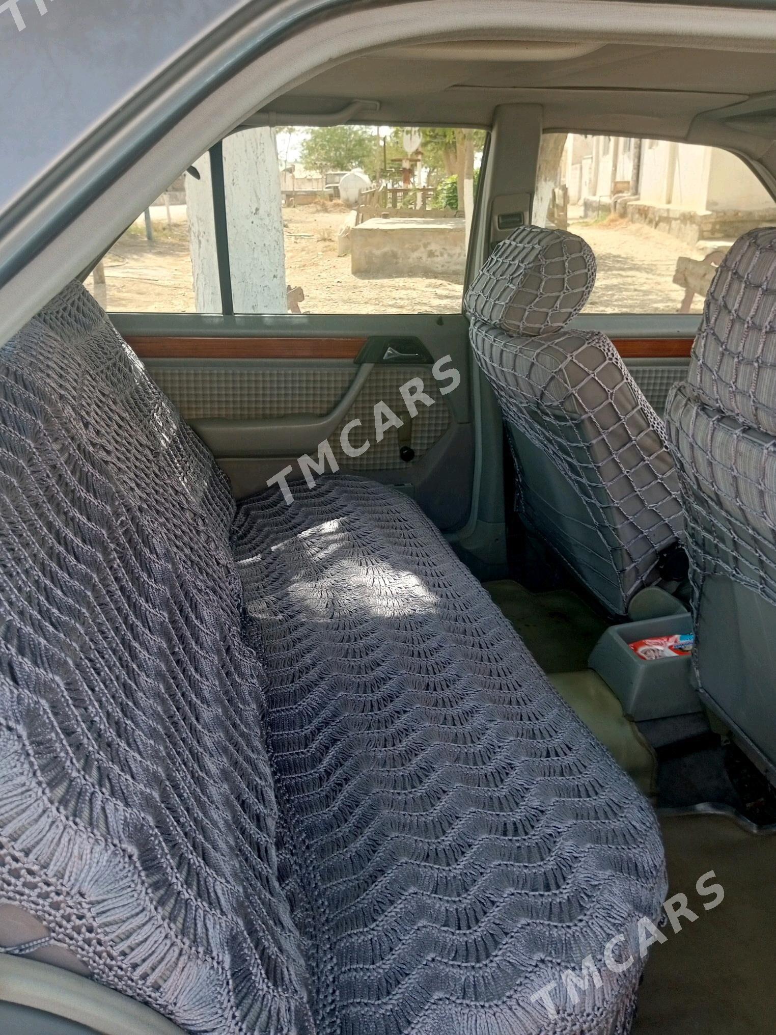 Mercedes-Benz 190E 1988 - 31 000 TMT - Balkanabat - img 5