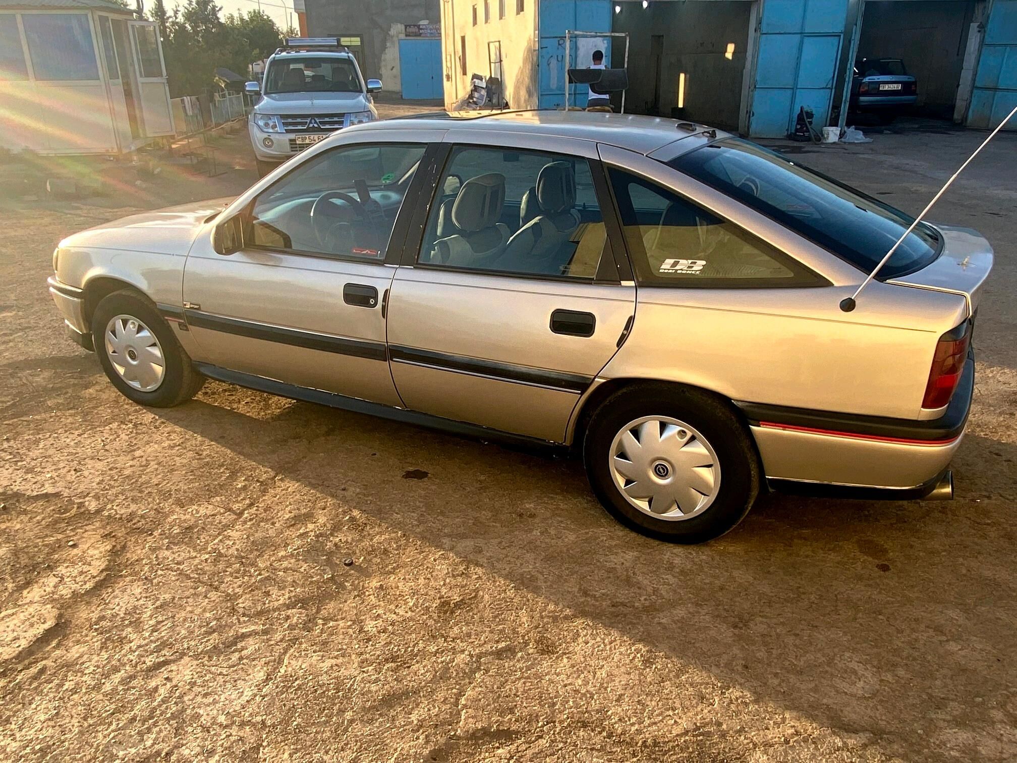Opel Vectra 1993 - 35 000 TMT - Дашогуз - img 5