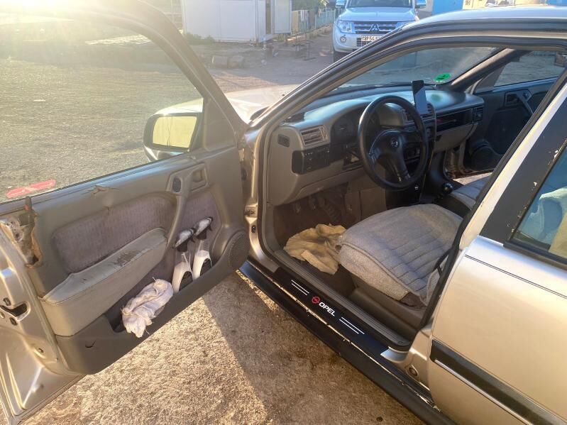 Opel Vectra 1993 - 35 000 TMT - Дашогуз - img 8