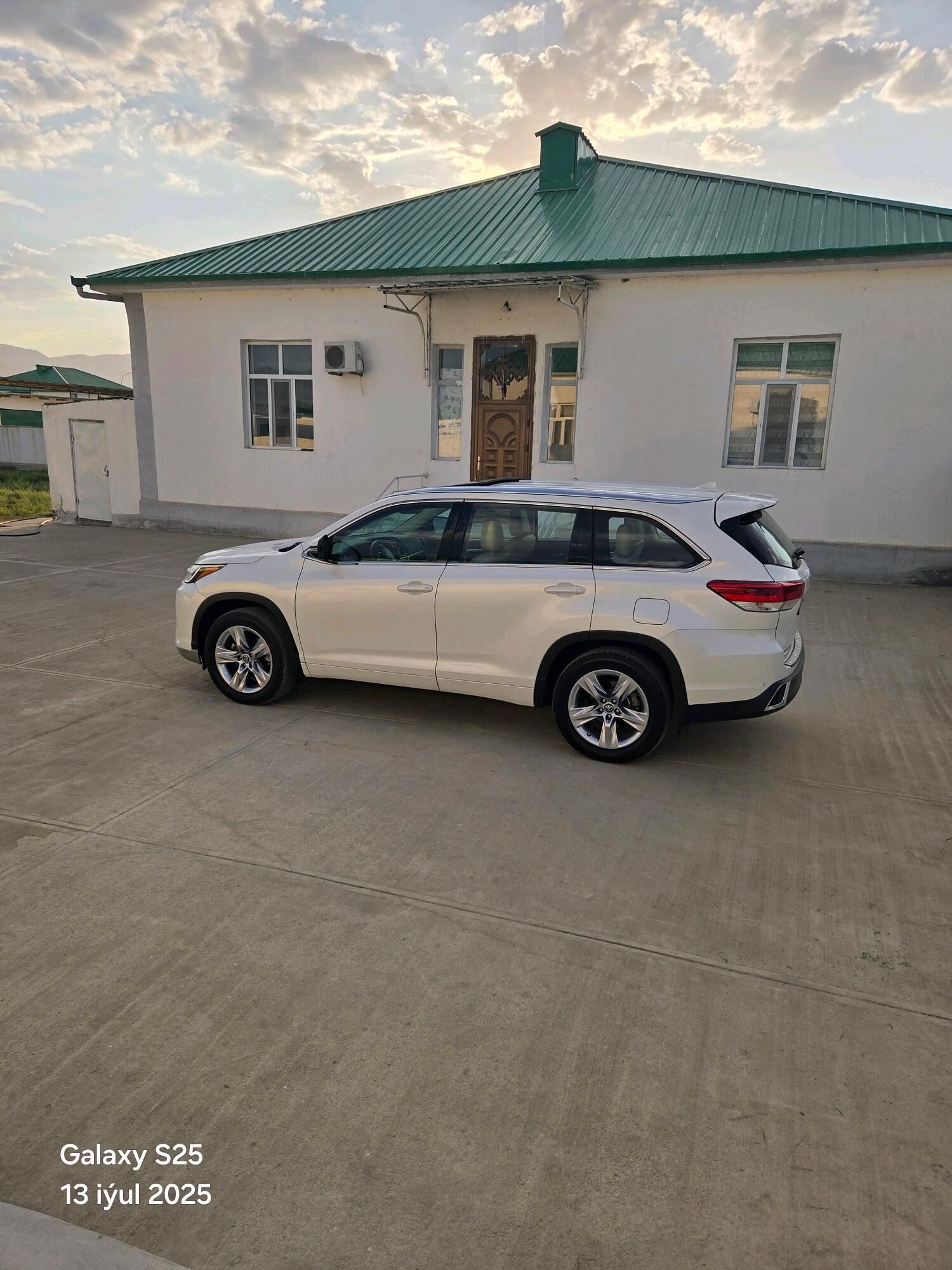 Toyota Highlander 2018 - 520 000 TMT - Gökdepe - img 4
