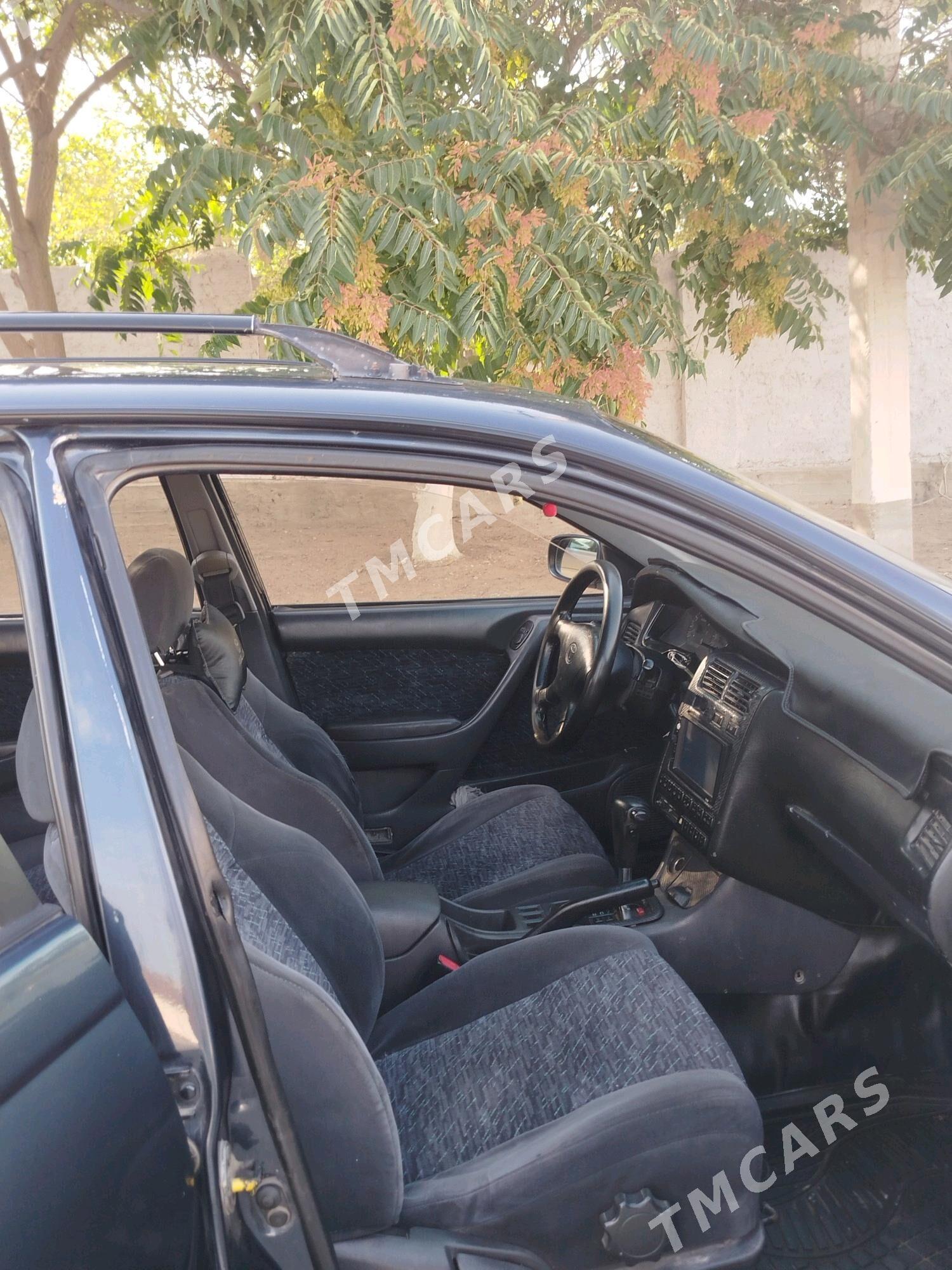 Toyota Corona 1995 - 65 000 TMT - Türkmenbaşy - img 3