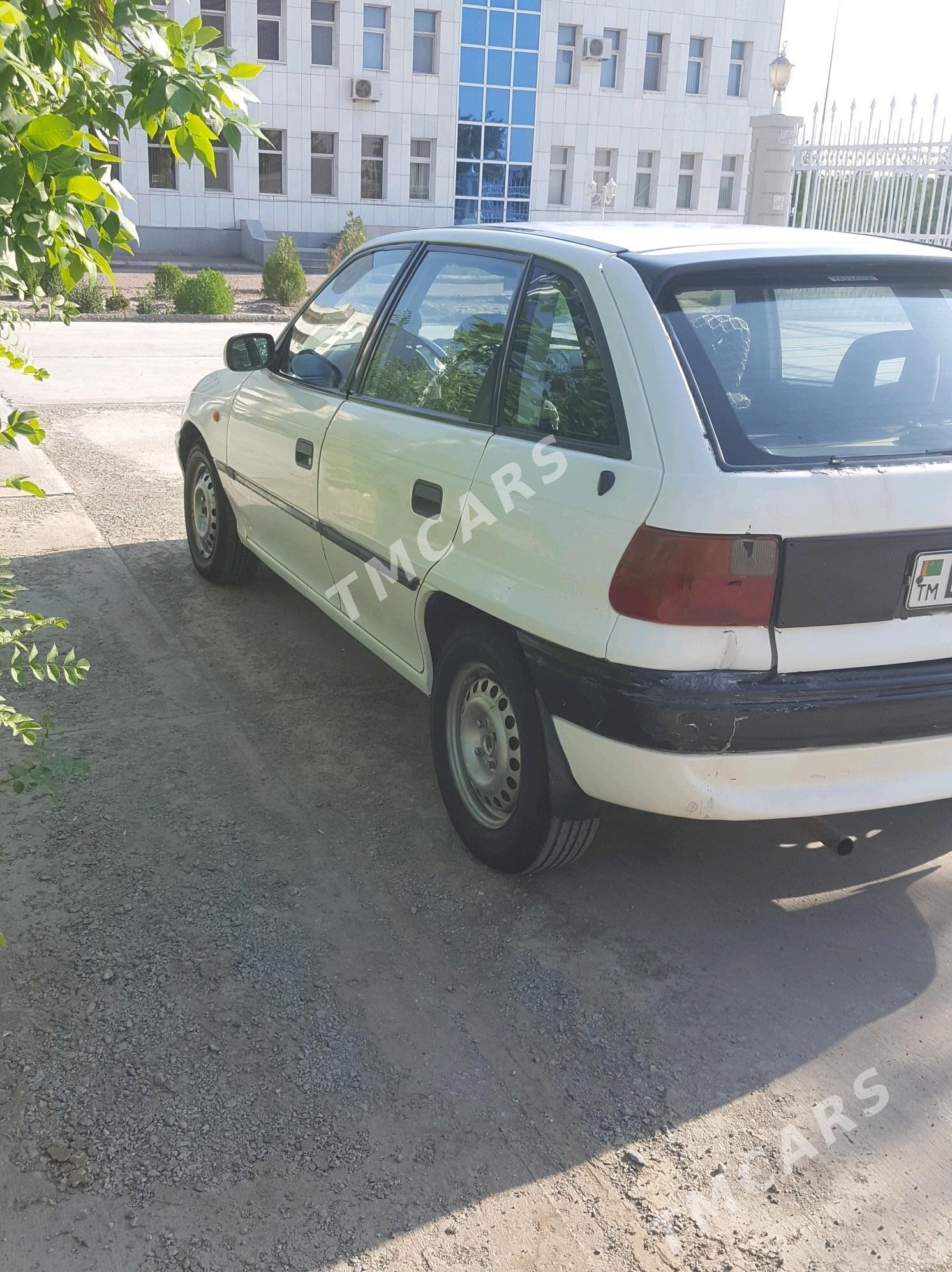Opel Astra 1995 - 30 000 TMT - Boldumsaz - img 3