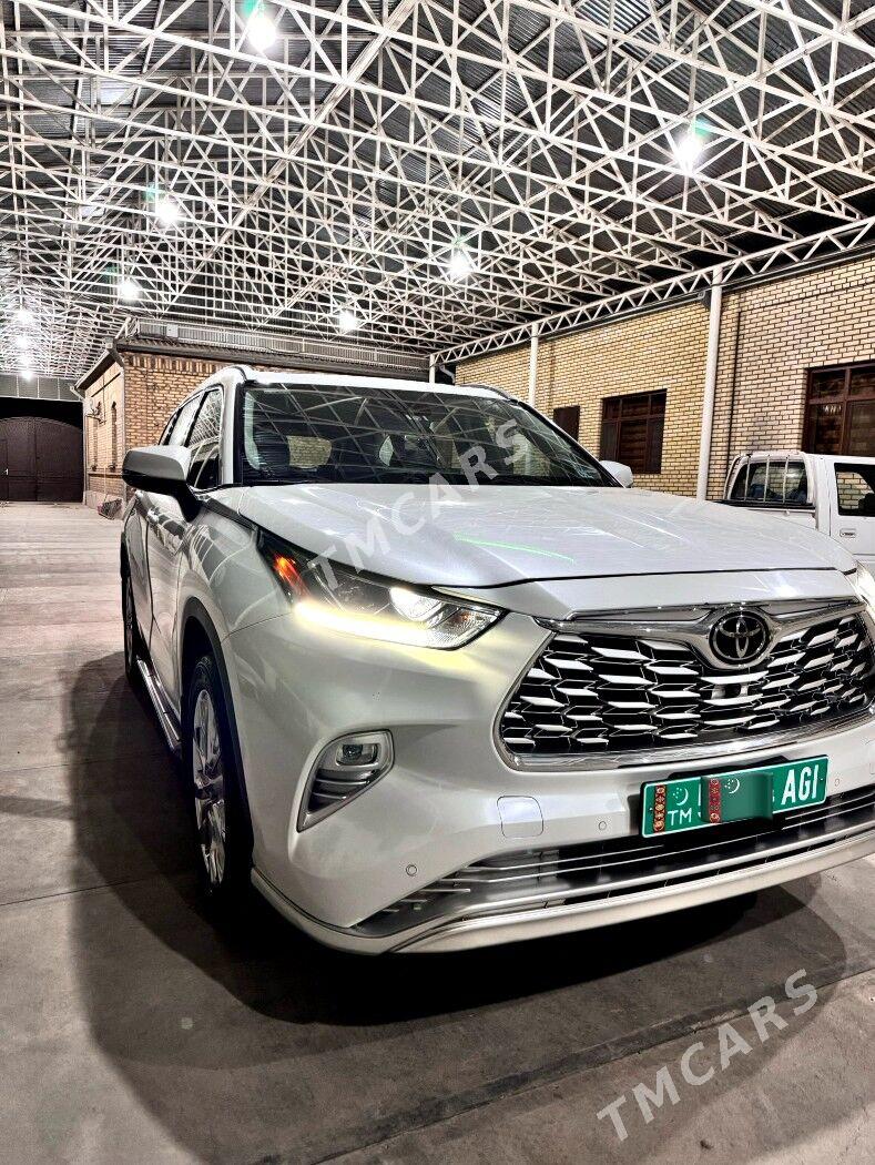 Toyota Highlander 2022 - 670 000 TMT - Мары - img 3