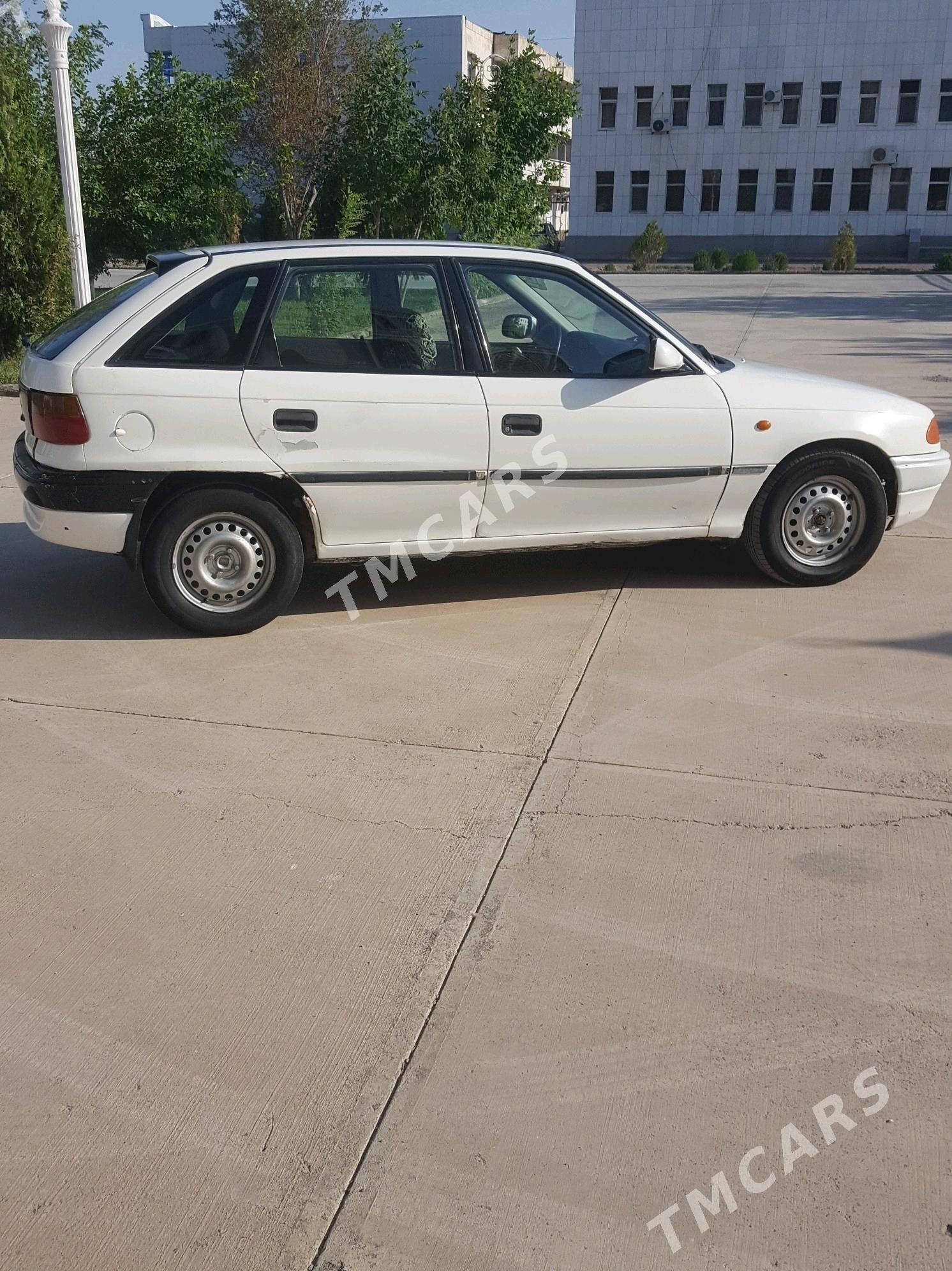 Opel Astra 1995 - 30 000 TMT - Boldumsaz - img 4