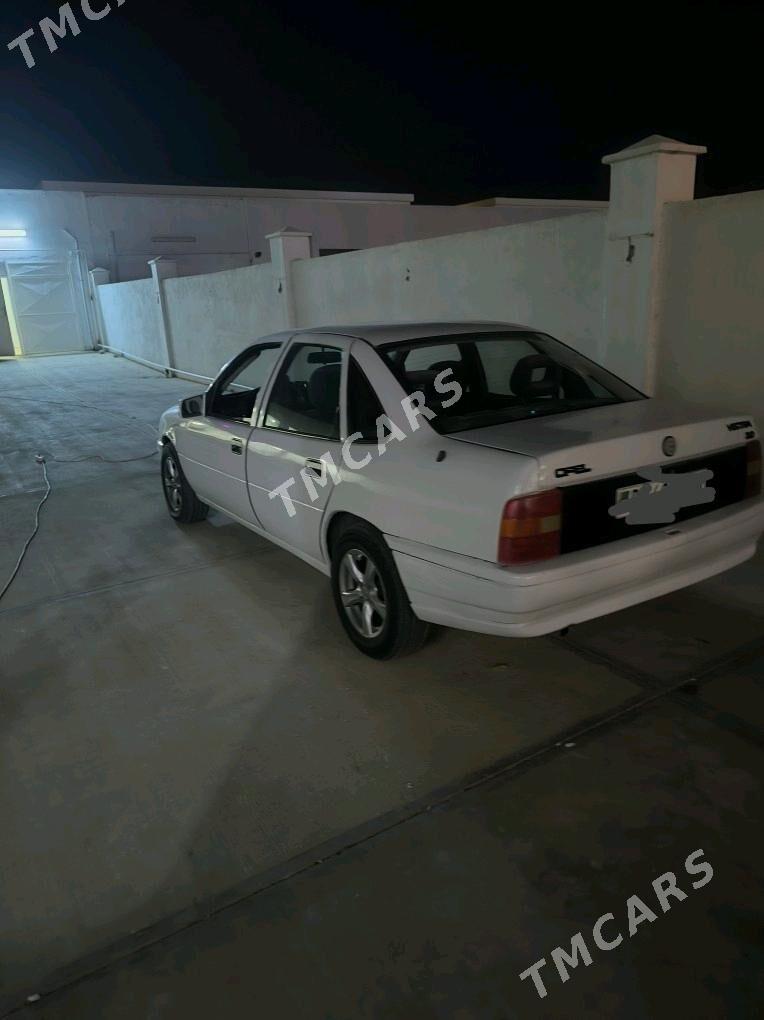 Opel Vectra 1989 - 31 000 TMT - Улица Г. Кулиева (Объездная) - img 2