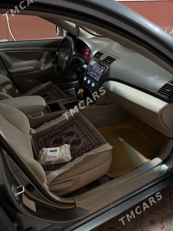 Toyota Camry 2010 - 190 000 TMT - Мары - img 3