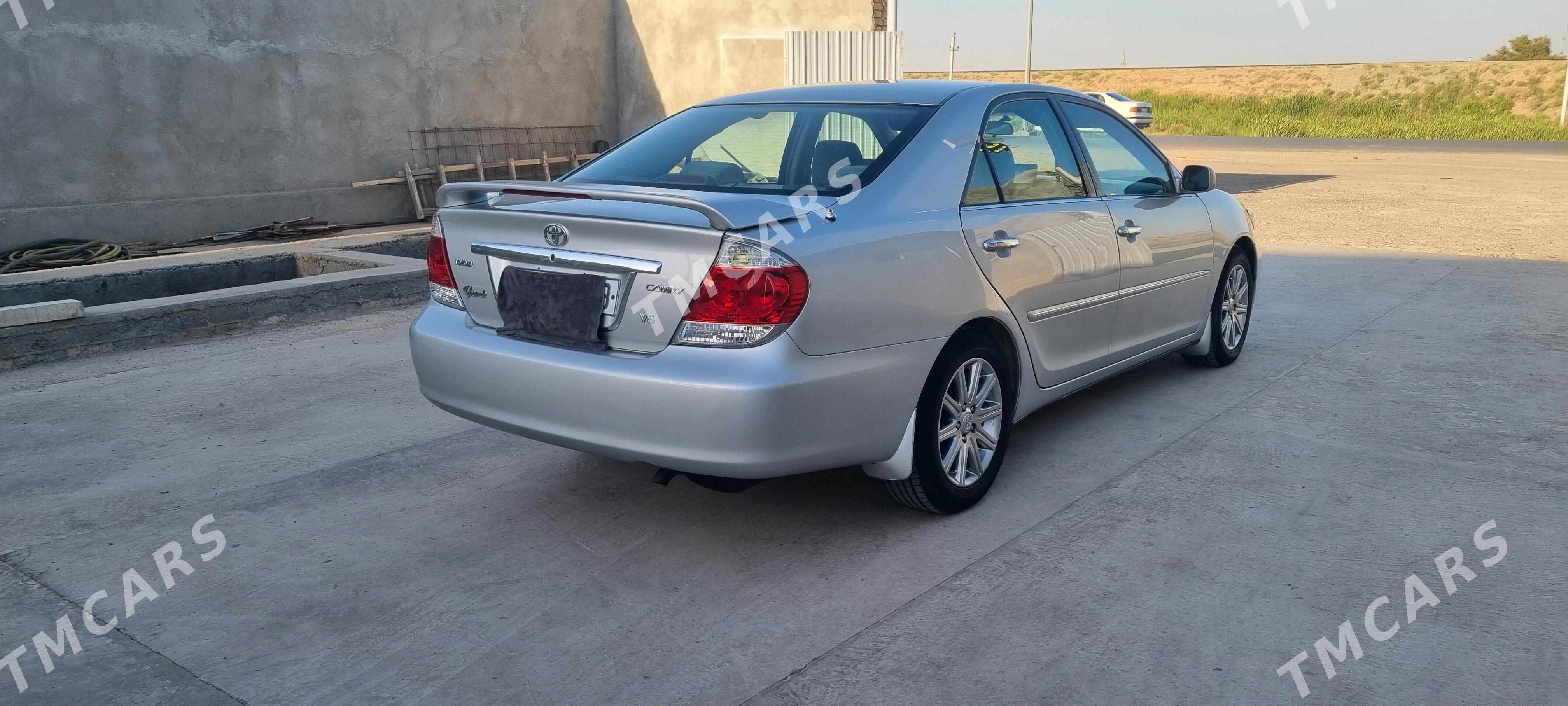 Toyota Camry 2004 - 175 000 TMT - Kerki - img 3