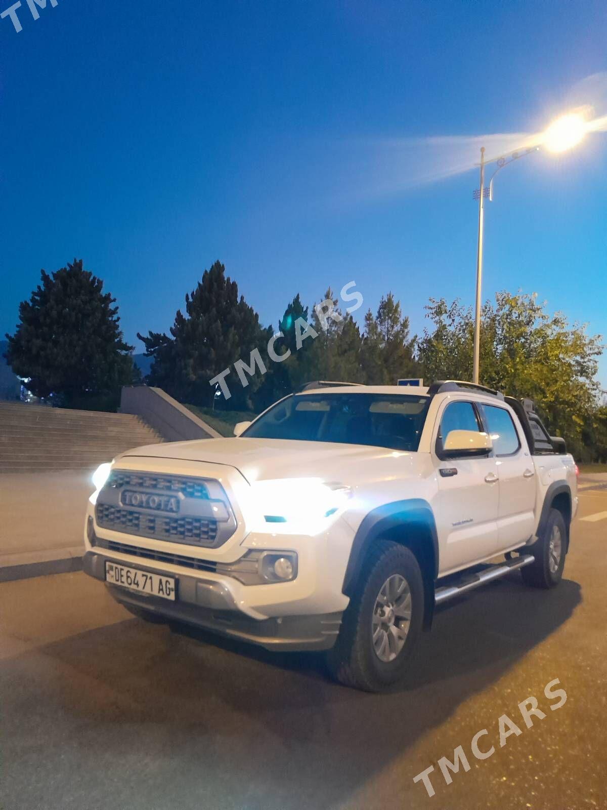 Toyota Tacoma 2017 - 450 000 TMT - Aşgabat - img 5