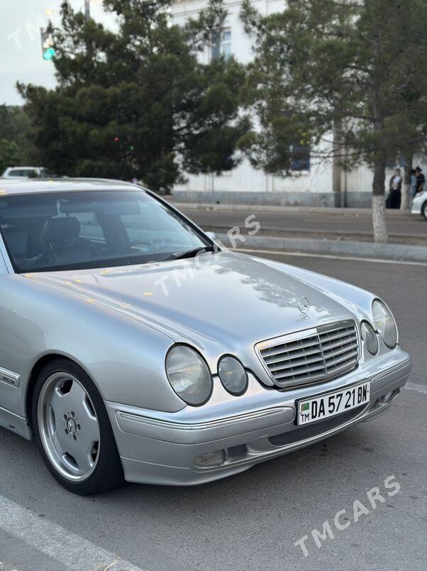 Mercedes-Benz E320 2000 - 130 000 TMT - Балканабат - img 4