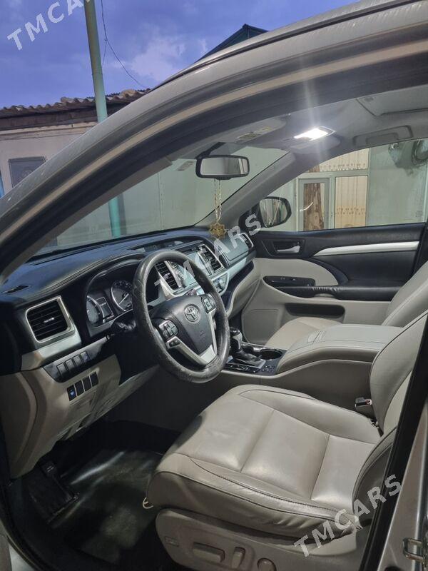 Toyota Highlander 2016 - 400 000 TMT - Gyzylarbat - img 9