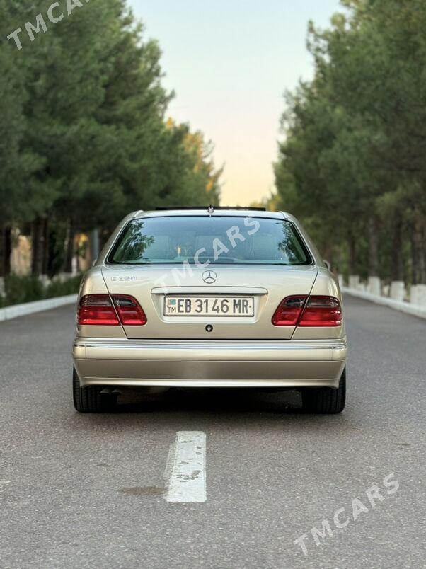 Mercedes-Benz E320 2001 - 189 000 TMT - Мары - img 3