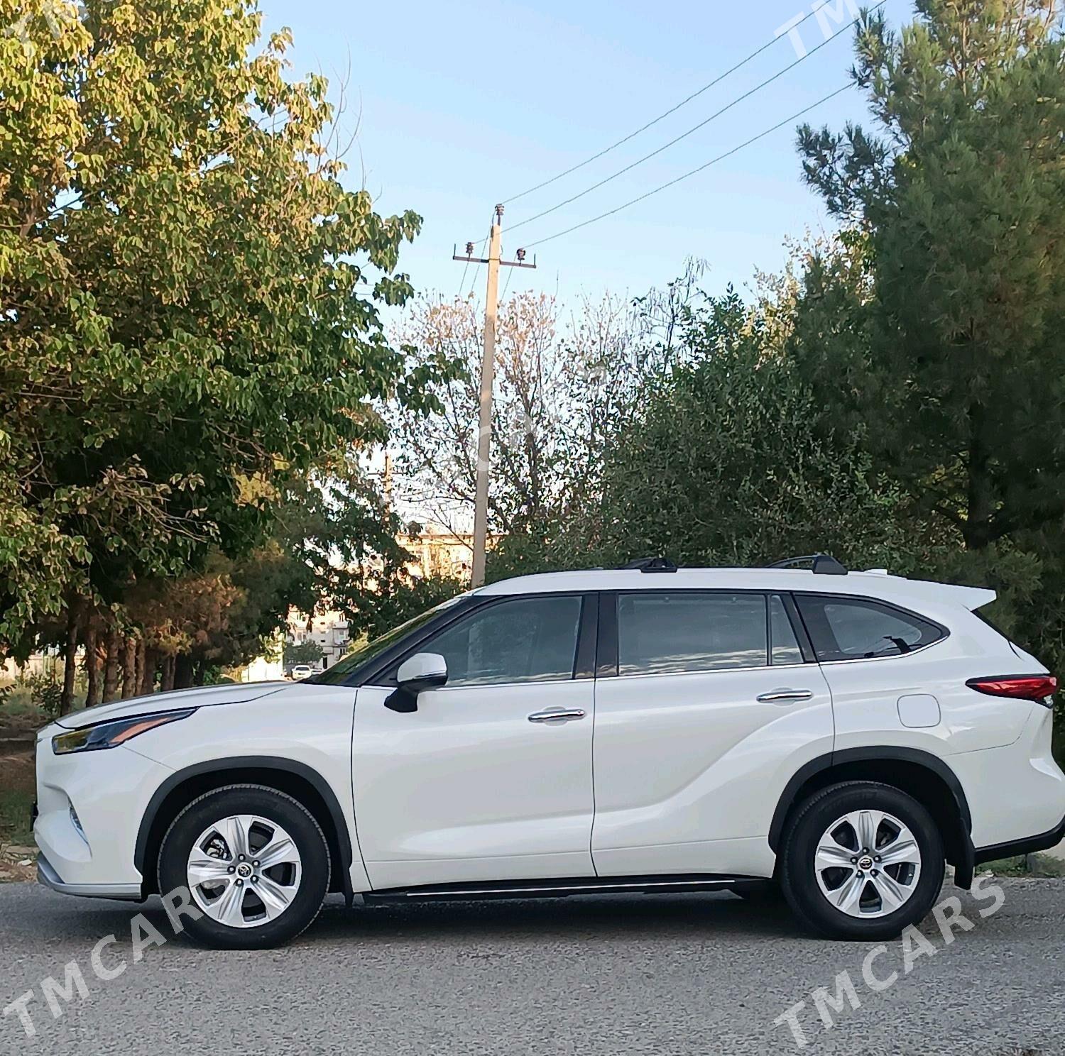 Toyota Highlander 2022 - 525 000 TMT - Байрамали - img 5