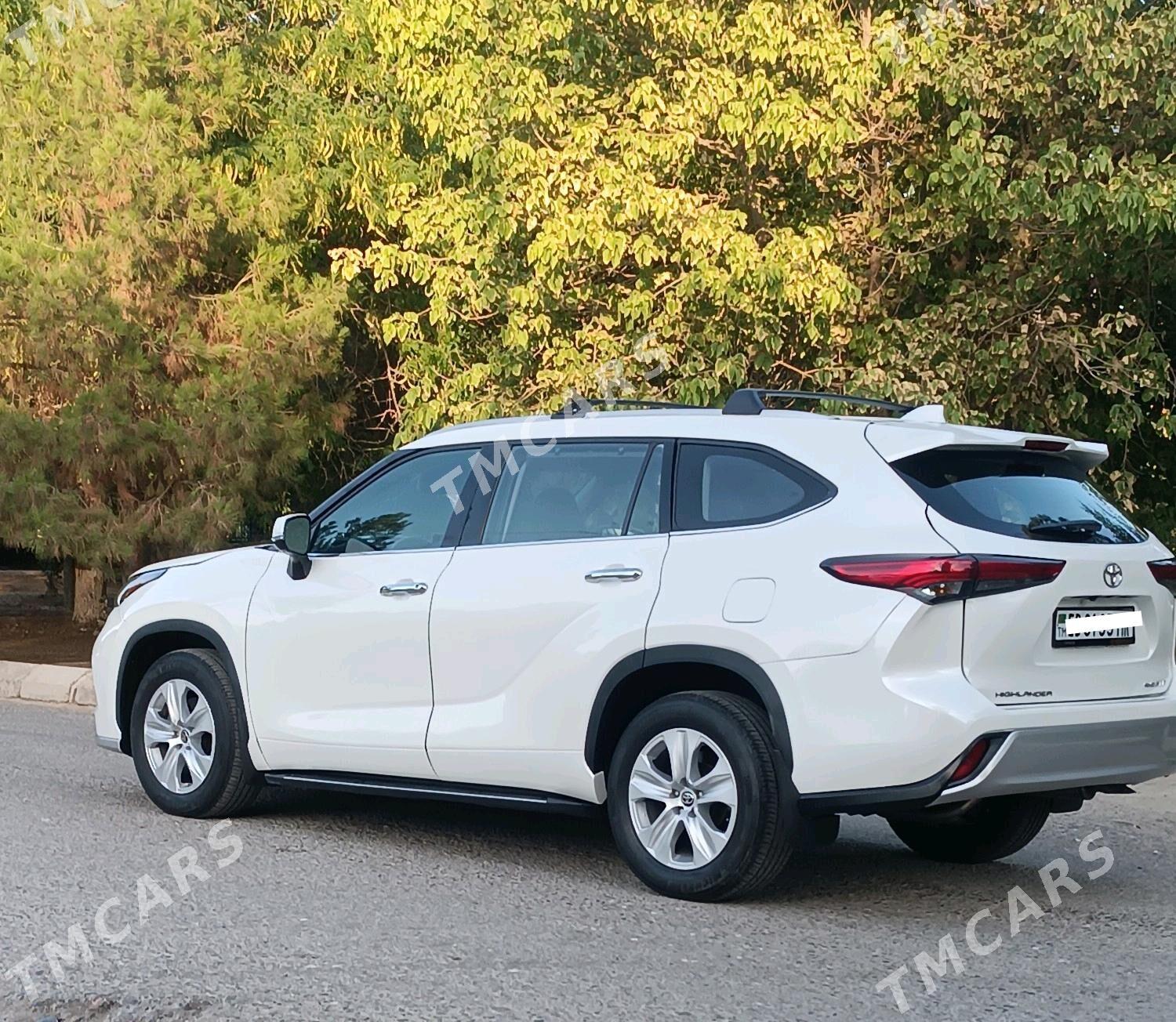 Toyota Highlander 2022 - 525 000 TMT - Байрамали - img 9