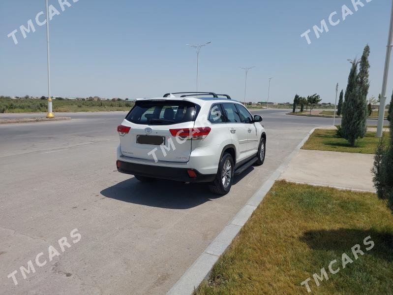 Toyota Highlander 2019 - 450 000 TMT - Туркменабат - img 3
